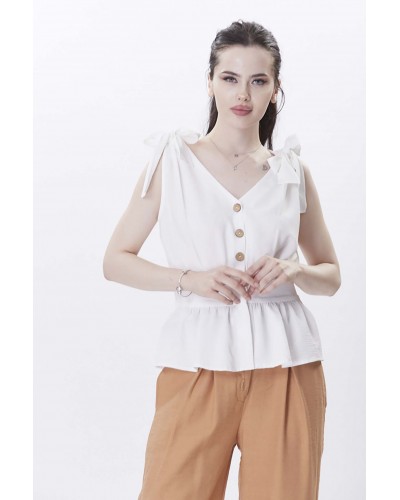 Düğmeli Sıfır Kol Beyaz Bluz - Camel Renkli Yüksek Bel Pantolon 